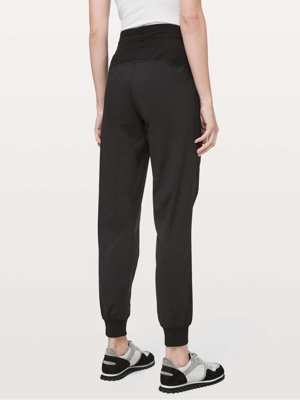 Lululemon Dance Studio Jogger *29"
Black